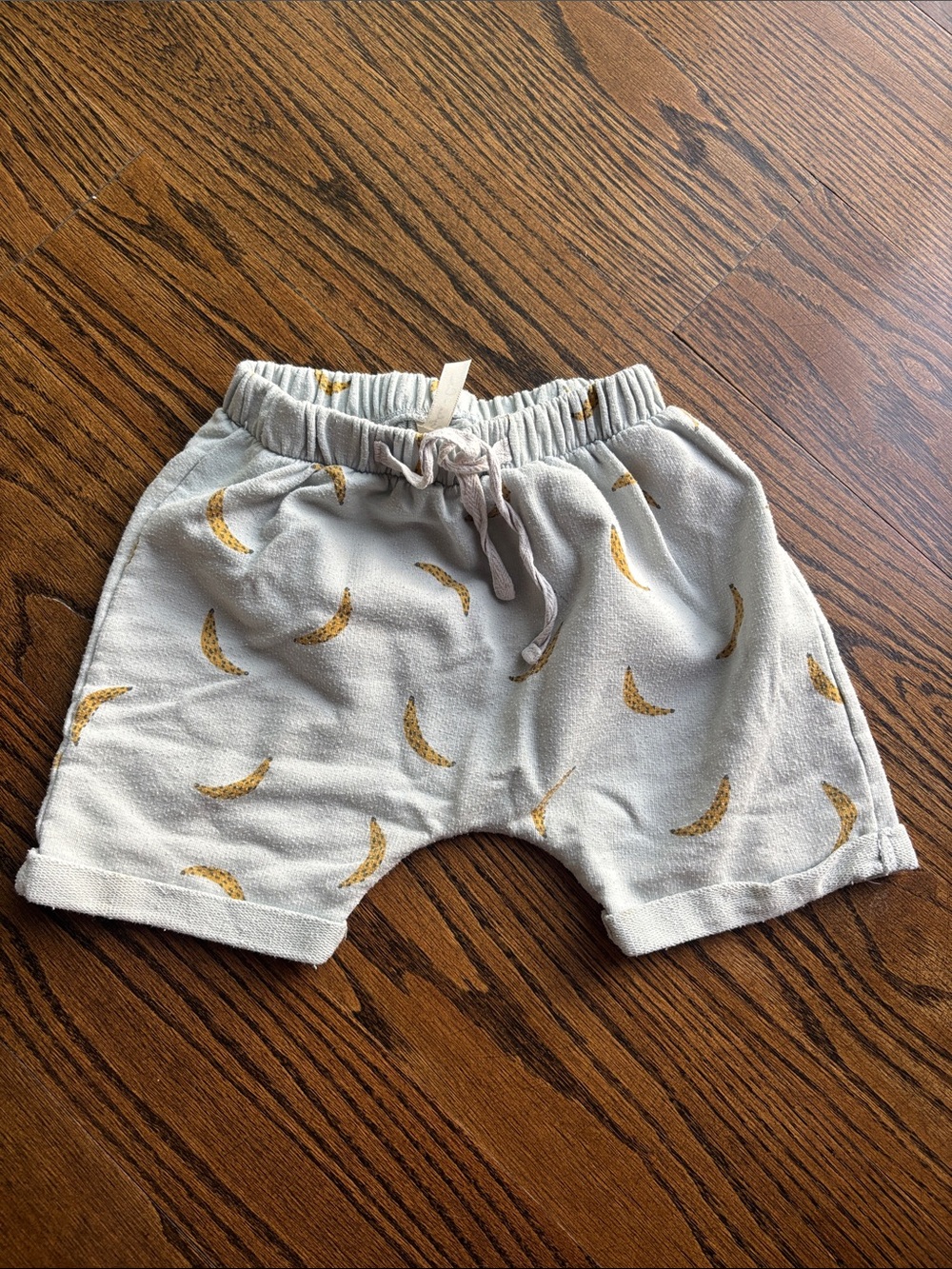 Rylee + Cru light blue Shorts with Yellow Banana Print